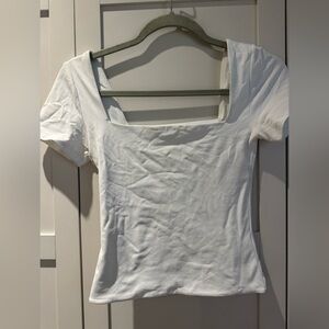 Aritzia contour tee